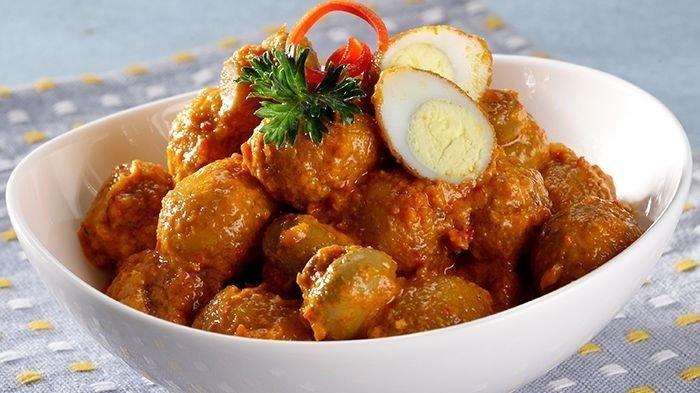 varias rendang selain daging rendang telur